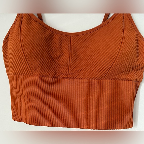 Victoria’s Secret Pink Seamless Lightly Lined Active Bra - Picture 2 of 9